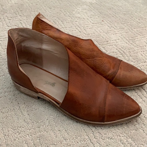 Madewell Shoes - Madewell Brown Leather Flats
